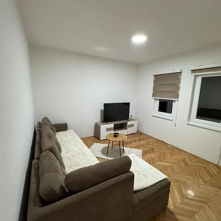 Apartment Stan Na Dan U Centru Bratunca