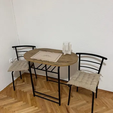 Апартаменты Stan Na Dan U Centru Bratunca Bratunac